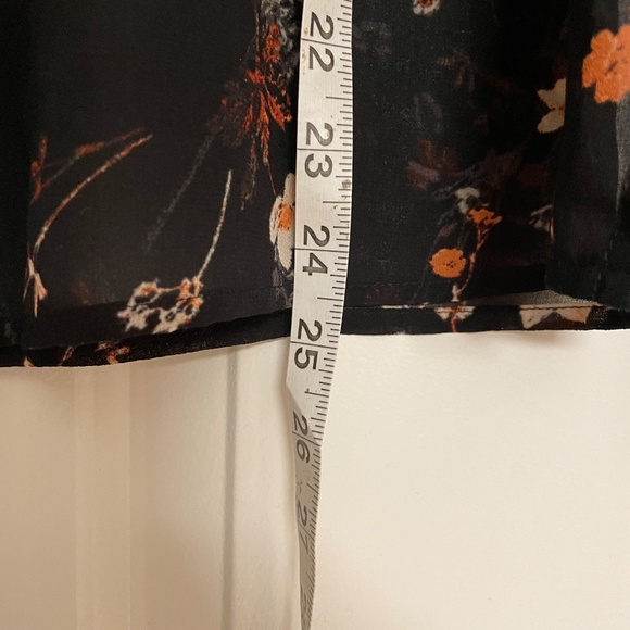 A New Day Black Fall Woodsy Floral Printed Long Sleeve Billowy Peasant Blouse - Picture 13 of 15